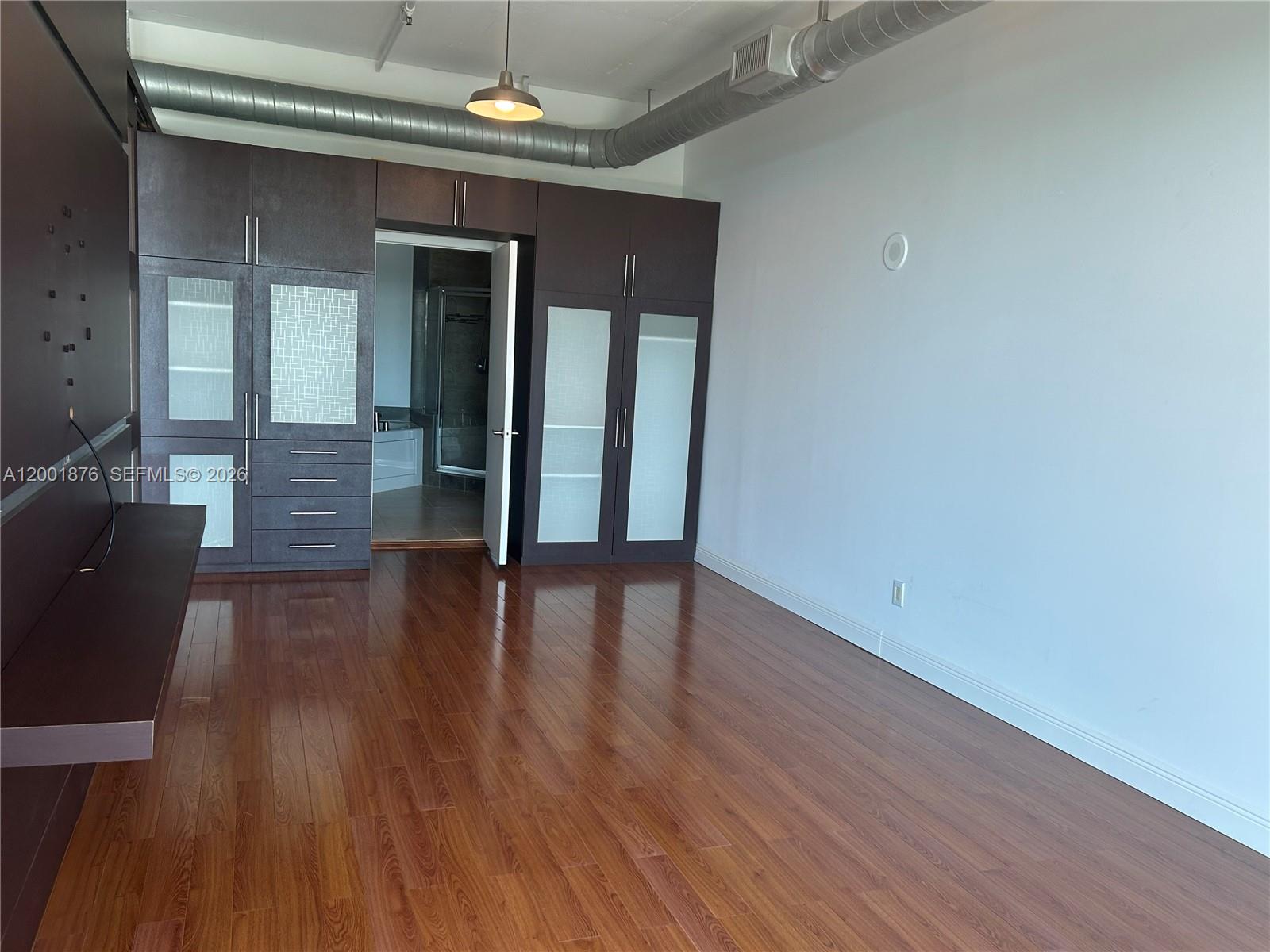 UPTOWN MARINA LOFTS CONDO - Residential Lease