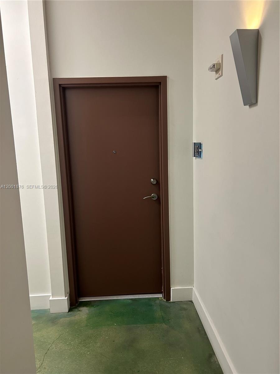 UPTOWN MARINA LOFTS CONDO - Residential Lease