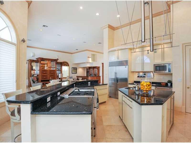 ISLAND ESTATES - Residential