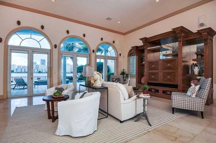 ISLAND ESTATES - Residential