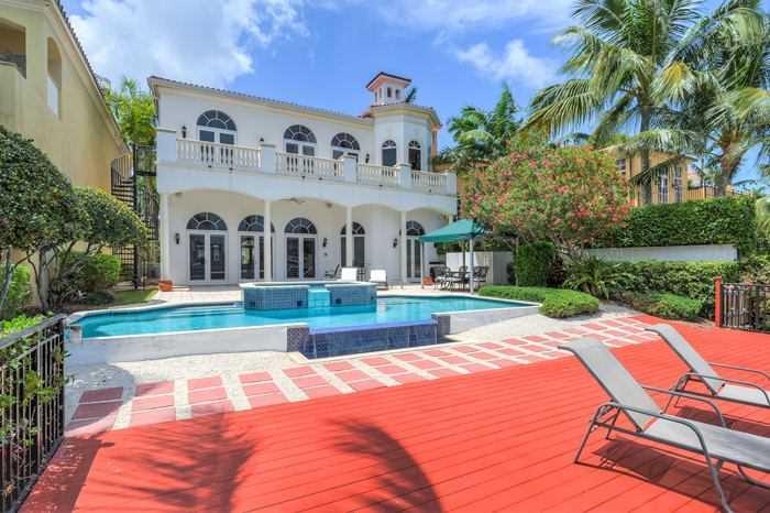 ISLAND ESTATES - Residential