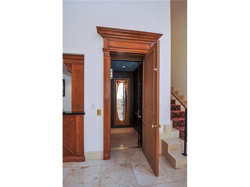 ISLAND ESTATES - Residential