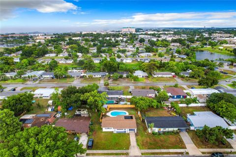 Single Family Residence in Orlando FL 1302 Forester Ave Ave 6.jpg