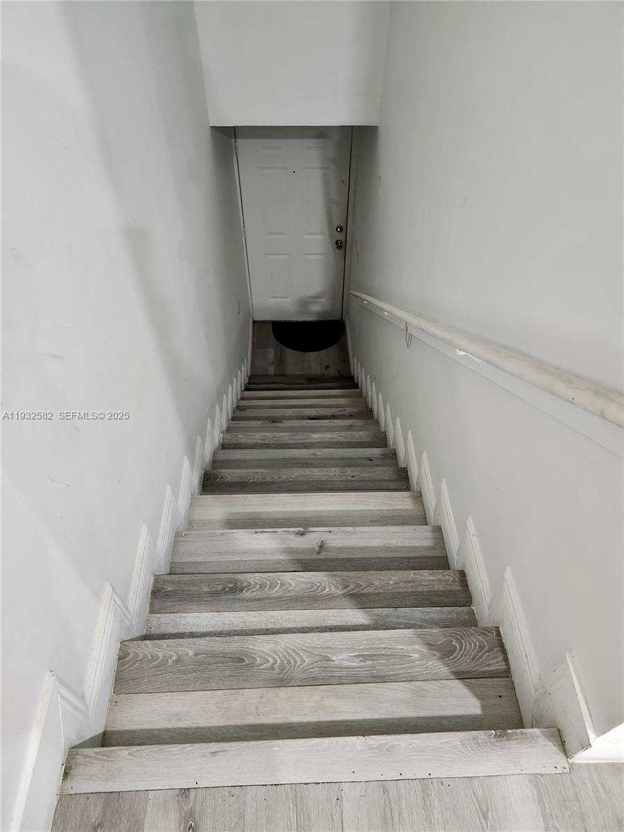 EL PRADO XIII CONDO - Residential Lease