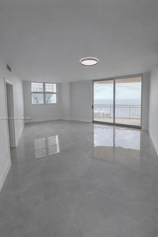 2475 Brickell Ave 2007