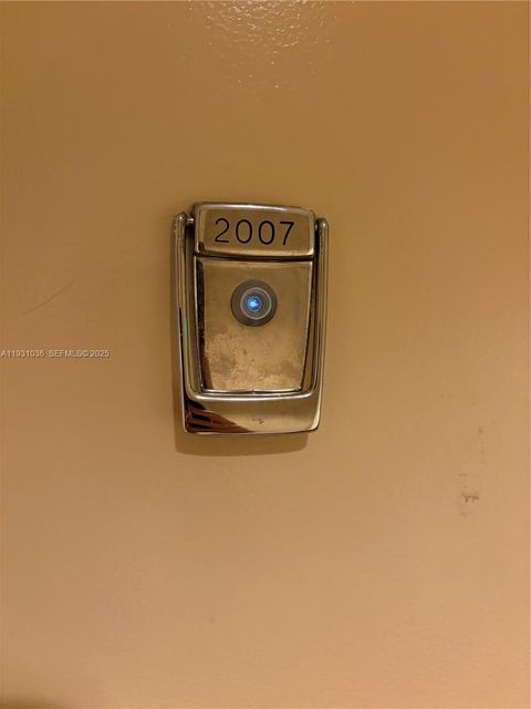 2475 Brickell Ave 2007 Miami FL 33129