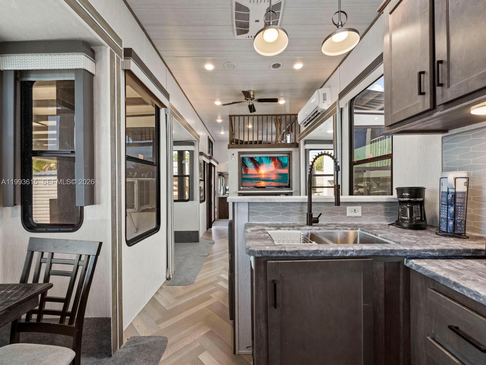 CALUSA CAMPGROUND - Residential