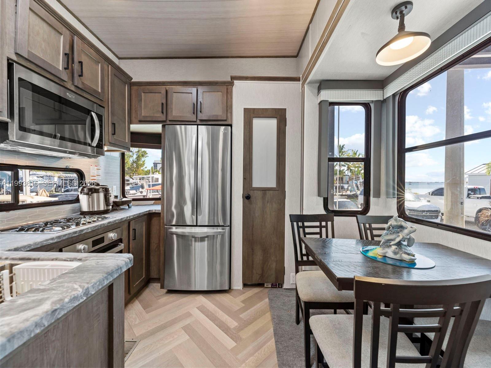 CALUSA CAMPGROUND - Residential