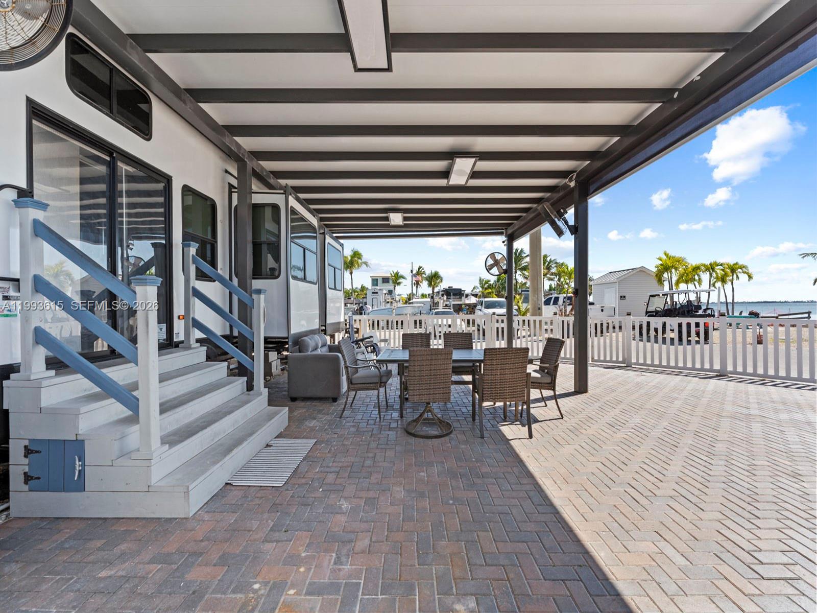 CALUSA CAMPGROUND - Residential