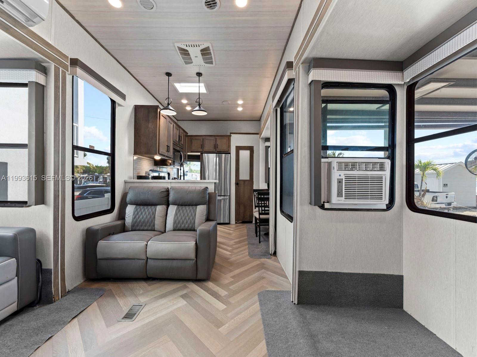 CALUSA CAMPGROUND - Residential