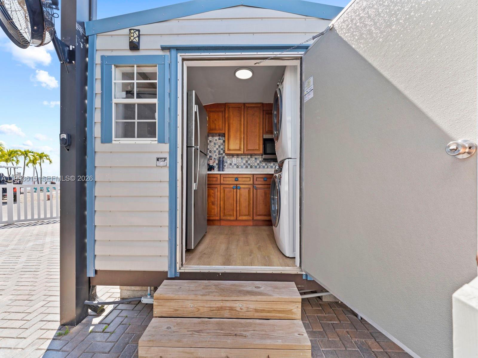 CALUSA CAMPGROUND - Residential