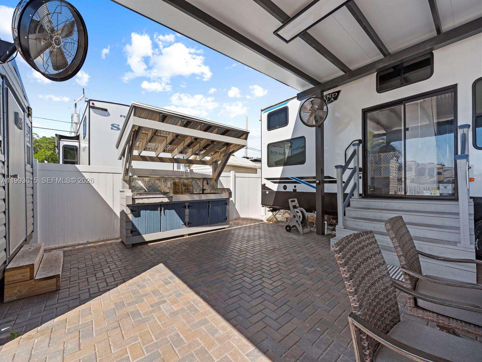 CALUSA CAMPGROUND - Residential