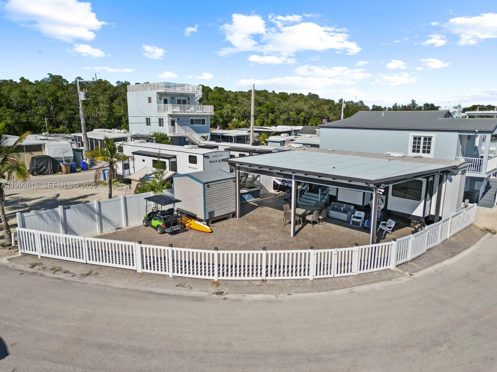 CALUSA CAMPGROUND - Residential