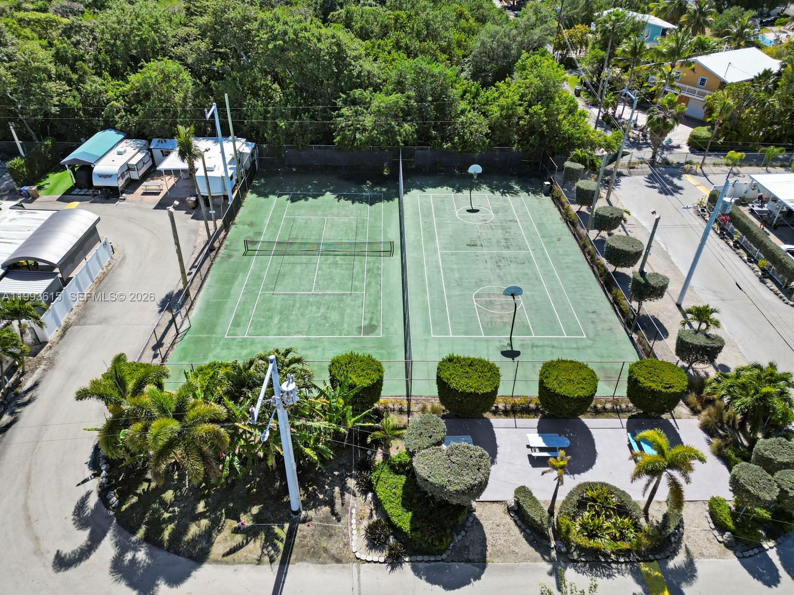 CALUSA CAMPGROUND - Residential