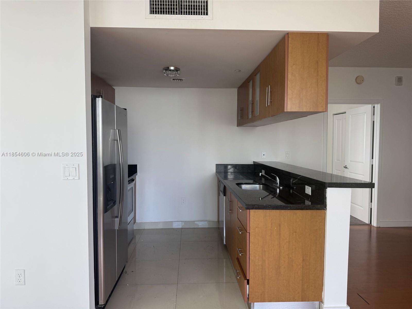 601 NE 23rd St 1402