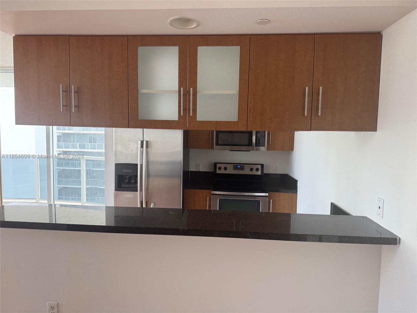 601 NE 23rd St 1402