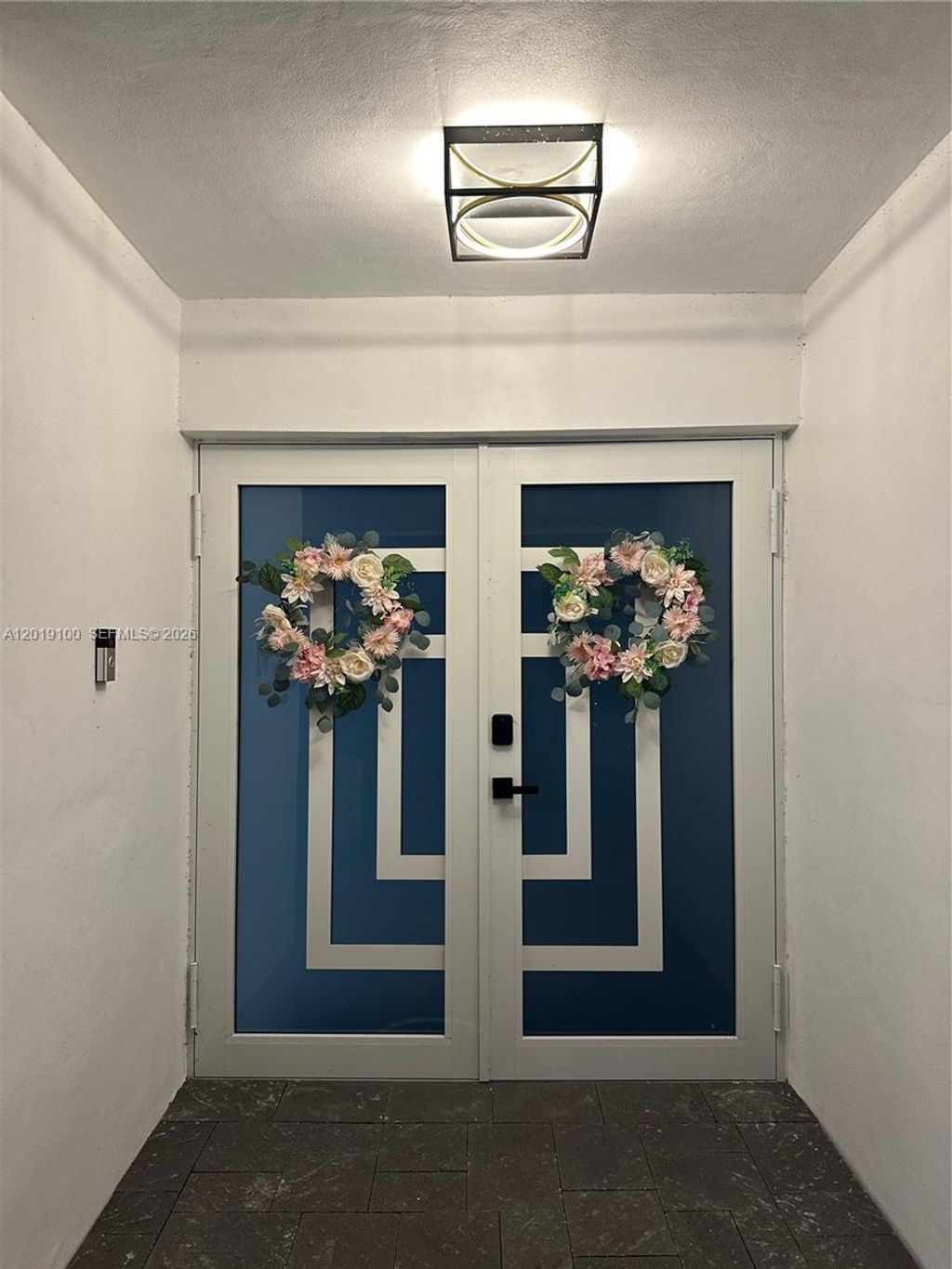 Photo of 11701 SW 21st Ct, Davie, FL 33325 (MLS # A12019100)