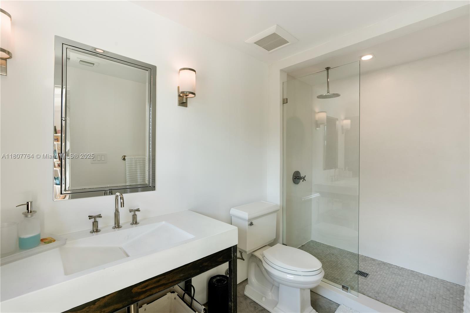 CAPE FLA SUB SEC 2 - Residential Lease