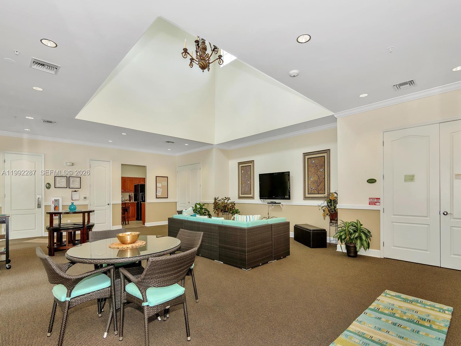 THE RESERVE OF PINECREST - Residential