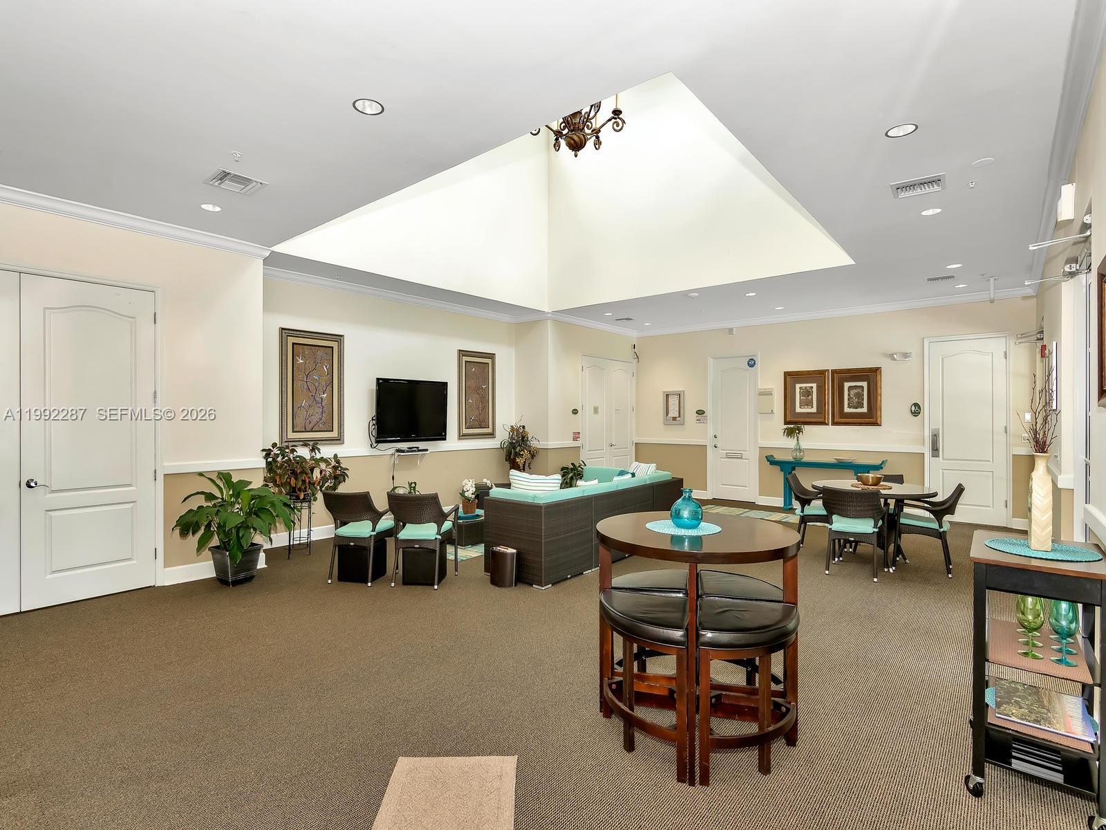 THE RESERVE OF PINECREST - Residential