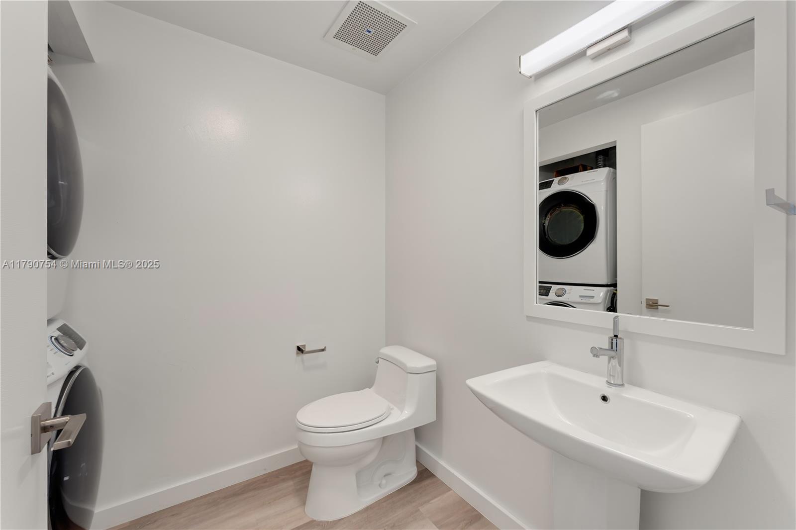 TWO MIDTOWN MIAMI CONDO - Residential