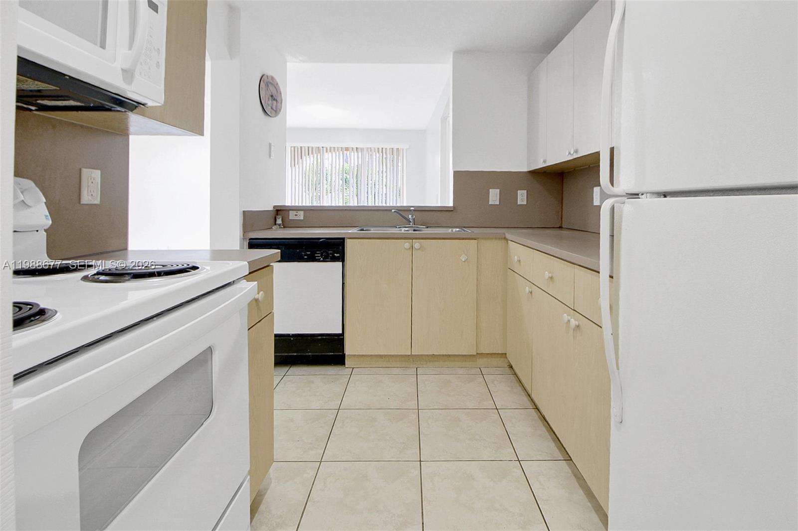 The Courts at Doral Isles - Residential