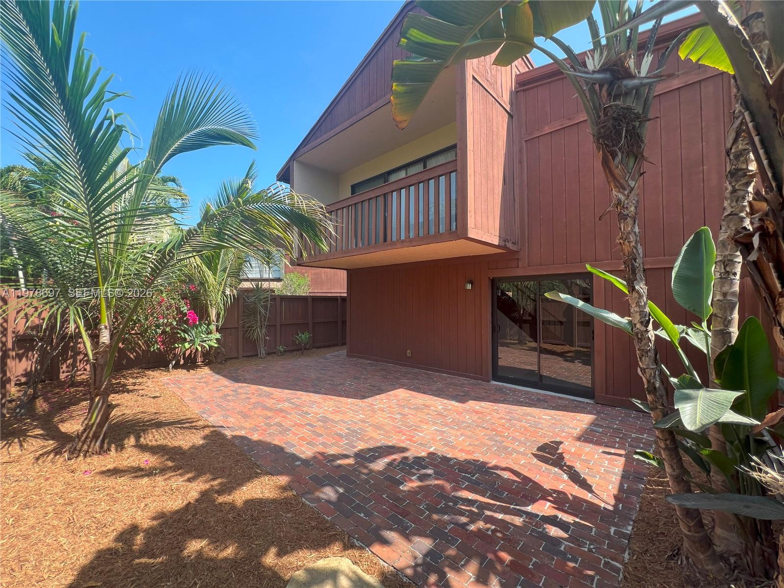 SNAPPER VILLAGE PHASE I S - Residential Lease