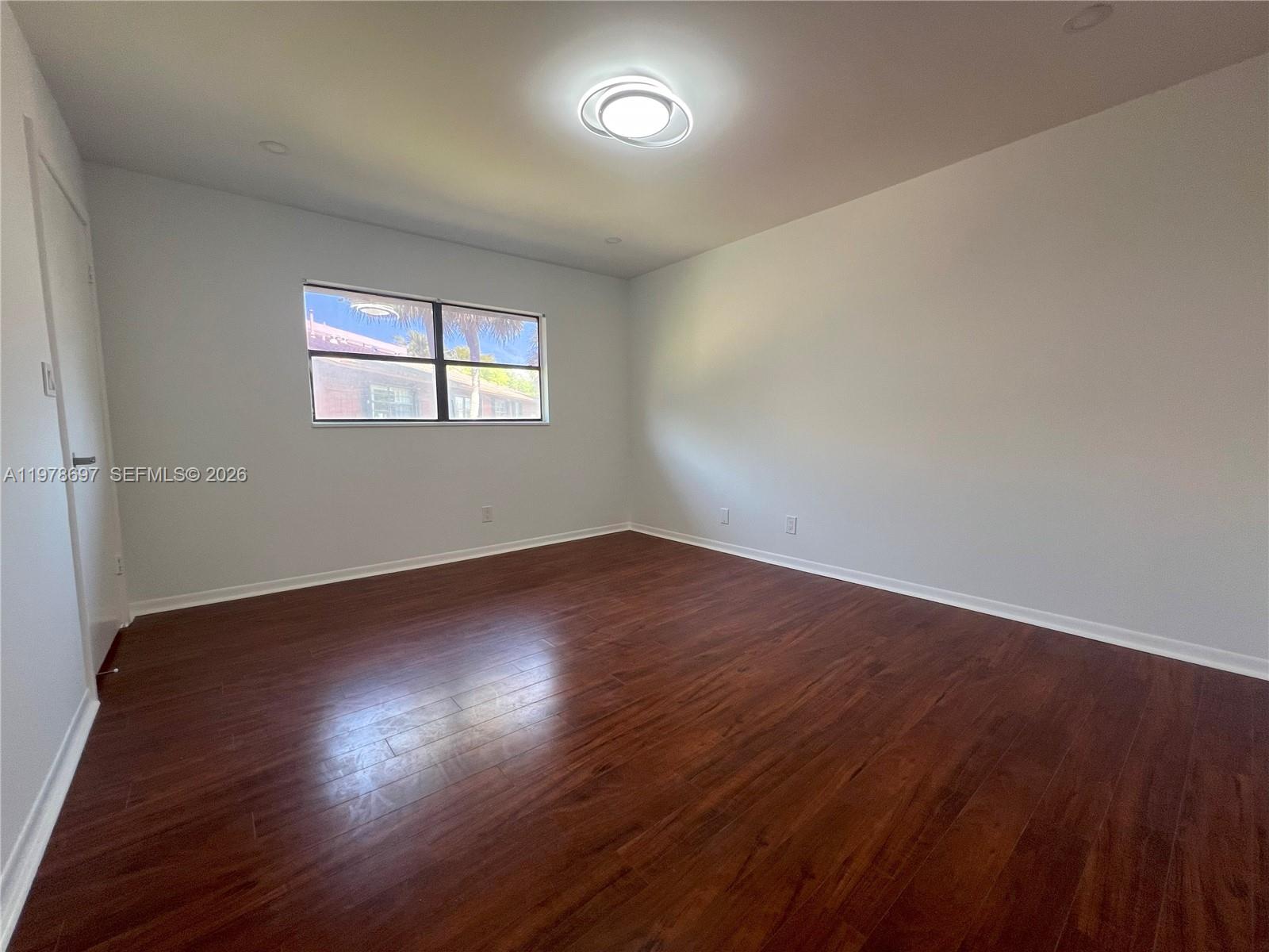 SNAPPER VILLAGE PHASE I S - Residential Lease