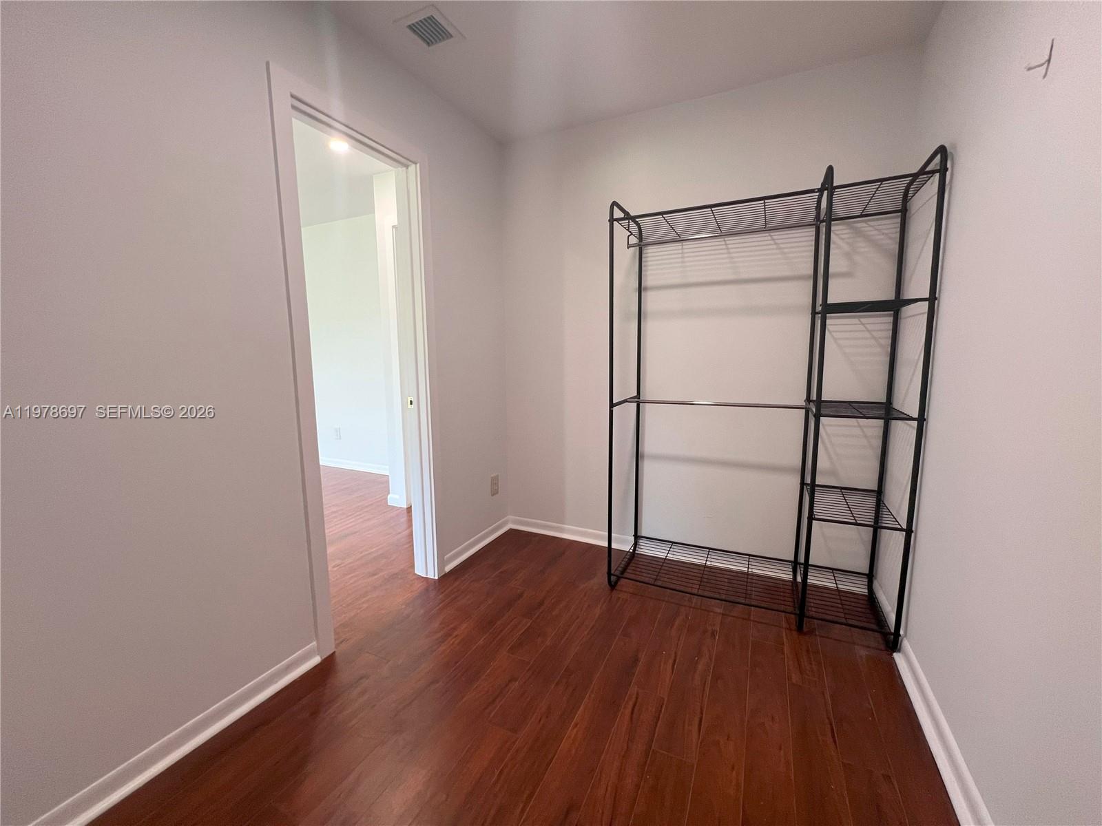 SNAPPER VILLAGE PHASE I S - Residential Lease