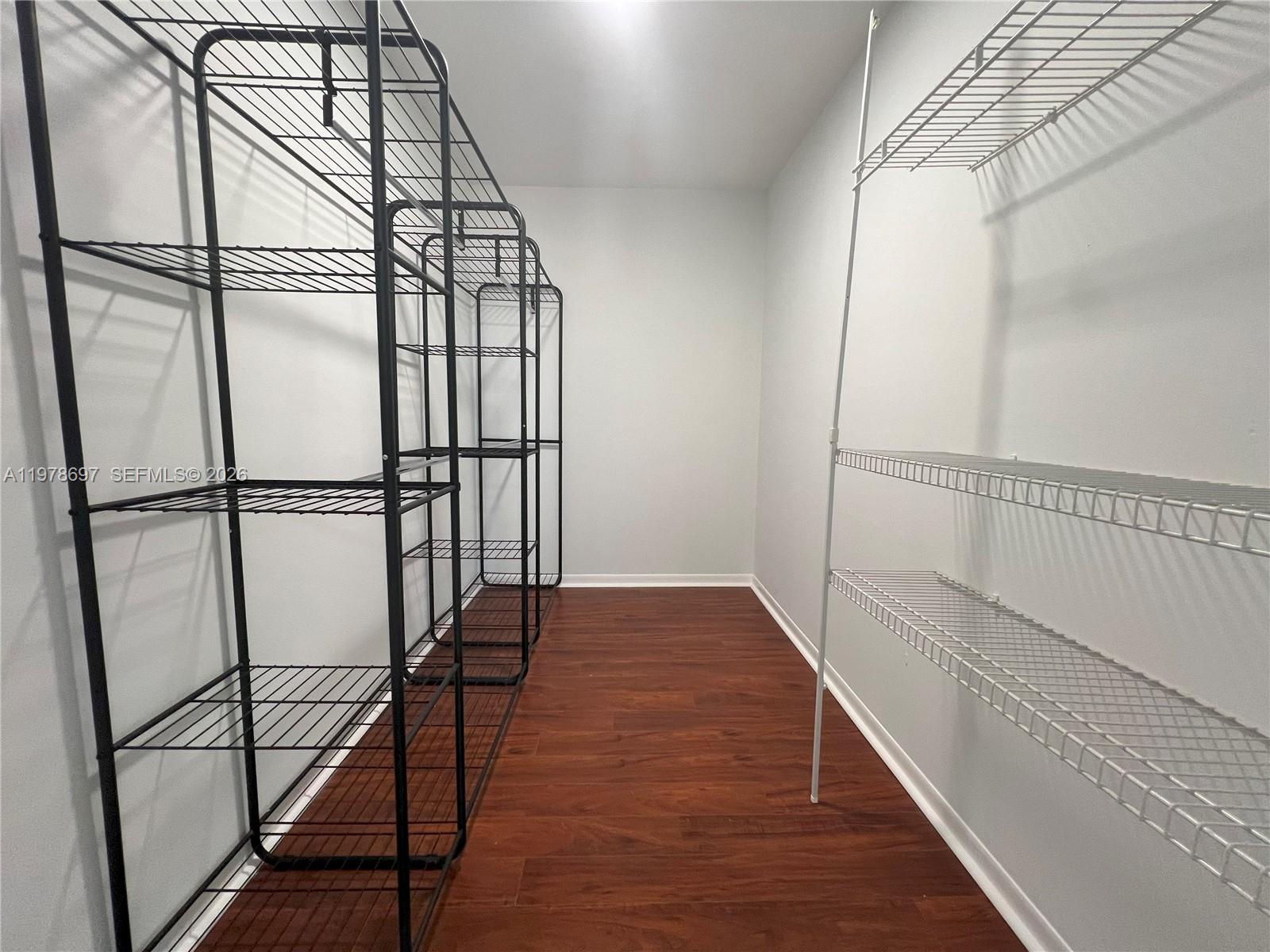 SNAPPER VILLAGE PHASE I S - Residential Lease