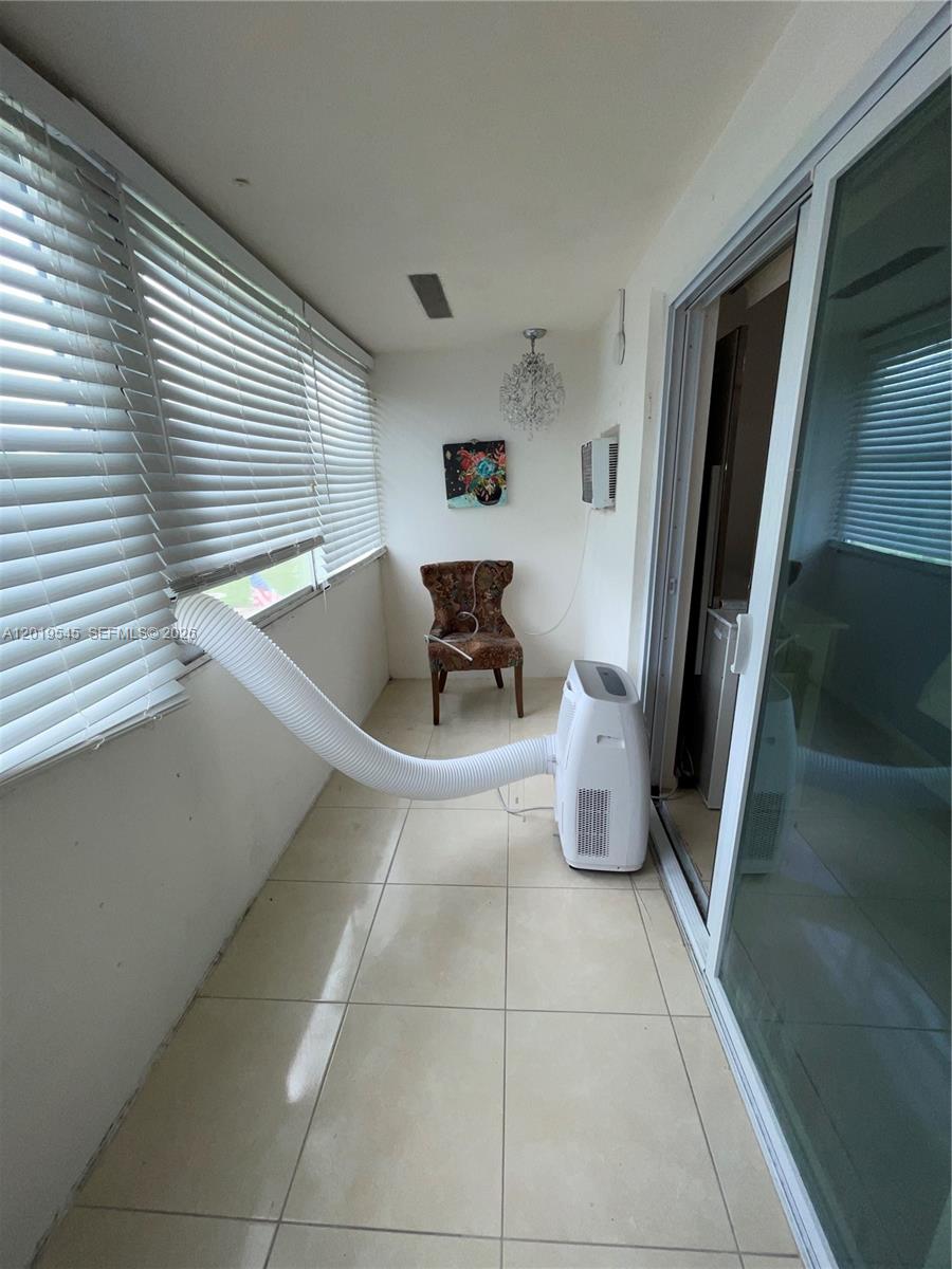 DORCHESTER CONDO - Residential