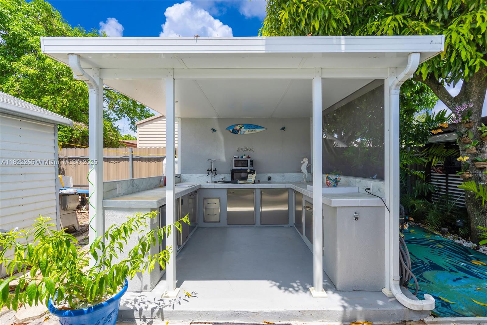 LESLIE ESTATES SEC 11 - Residential
