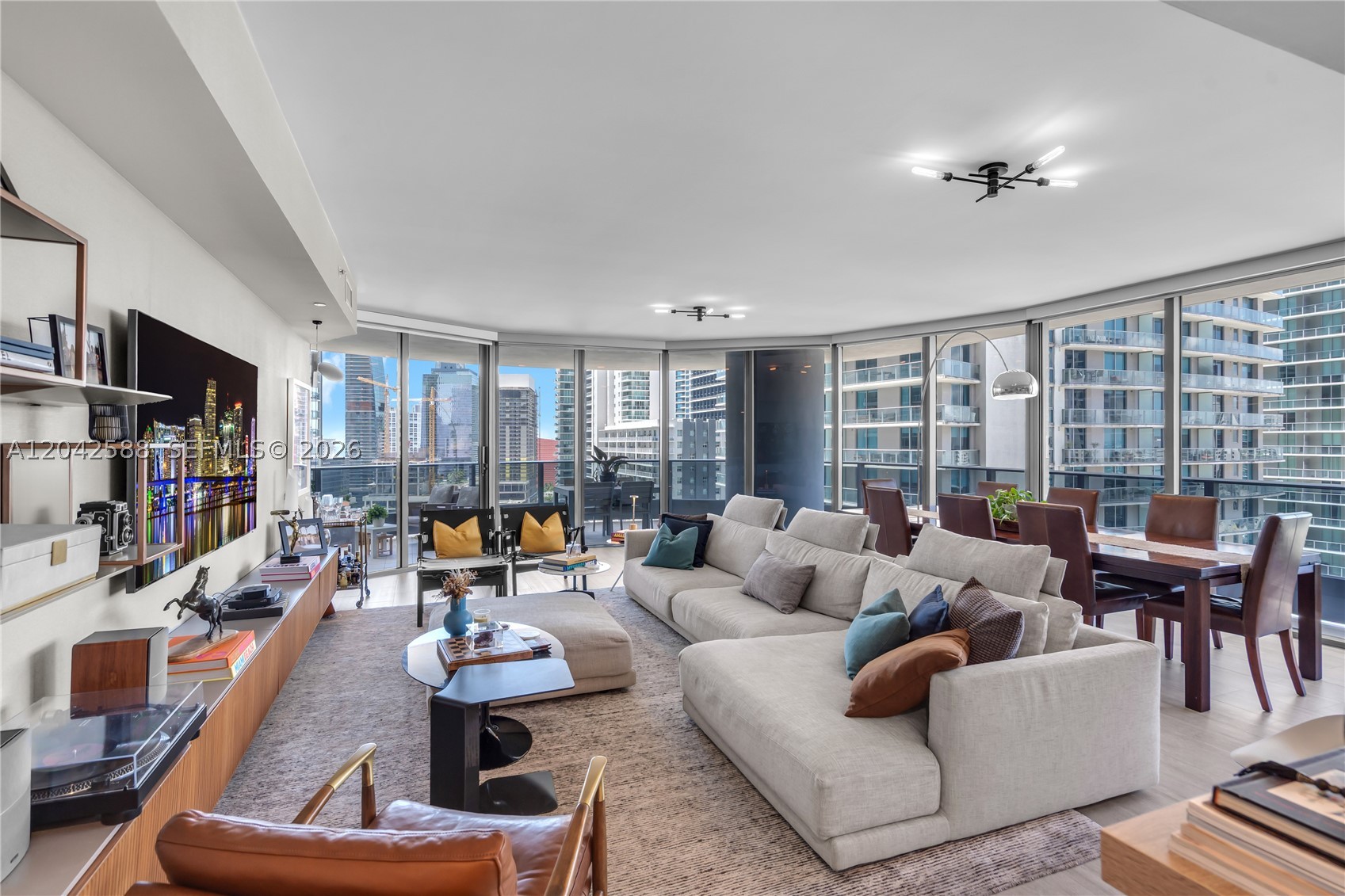 1000 Brickell Plz 2402