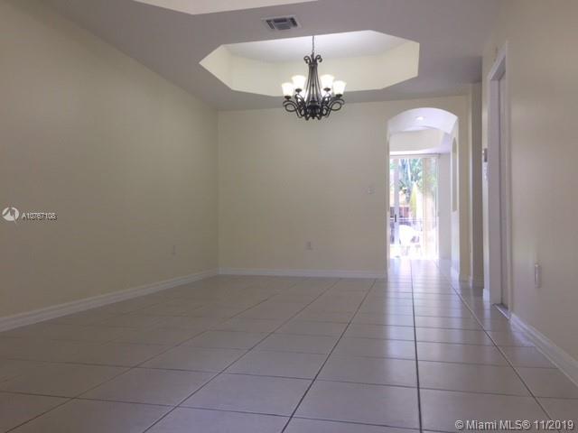 EGRET LAKES ESTATES SEC 4 - Residential Lease