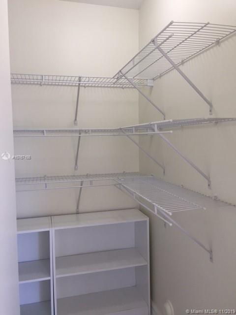 EGRET LAKES ESTATES SEC 4 - Residential Lease