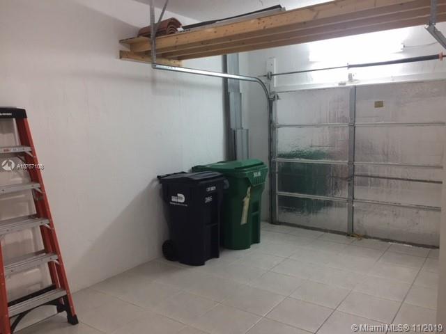 EGRET LAKES ESTATES SEC 4 - Residential Lease