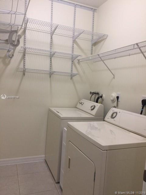 EGRET LAKES ESTATES SEC 4 - Residential Lease