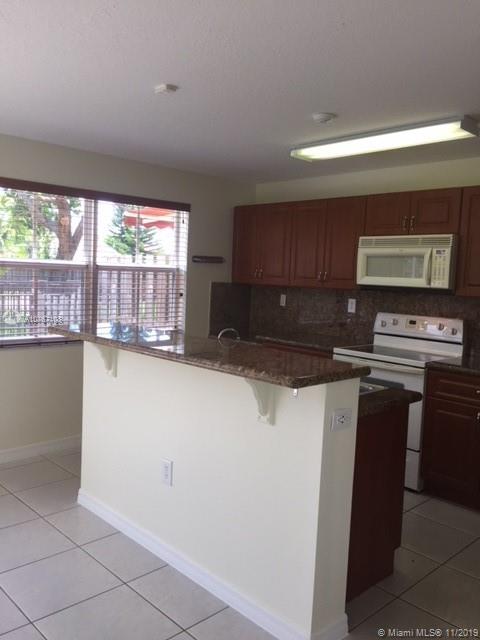 EGRET LAKES ESTATES SEC 4 - Residential Lease