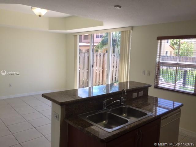 EGRET LAKES ESTATES SEC 4 - Residential Lease