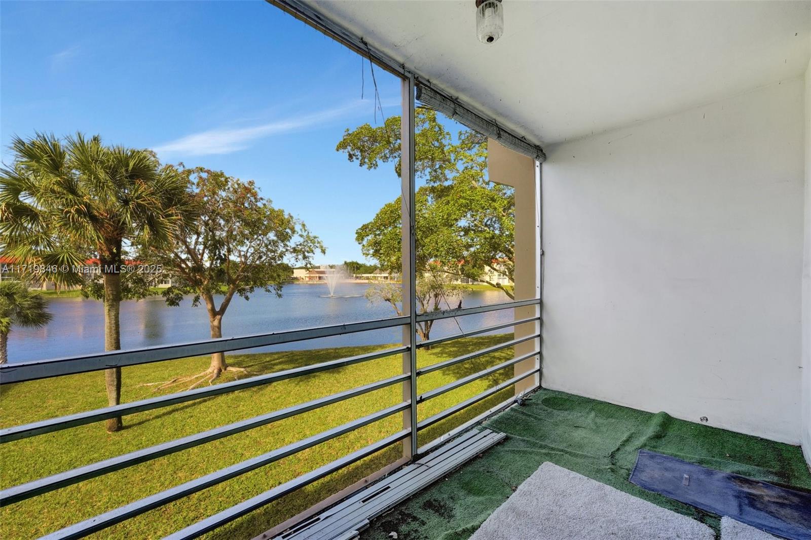 SUNRISE LAKES 17 CONDO - Residential