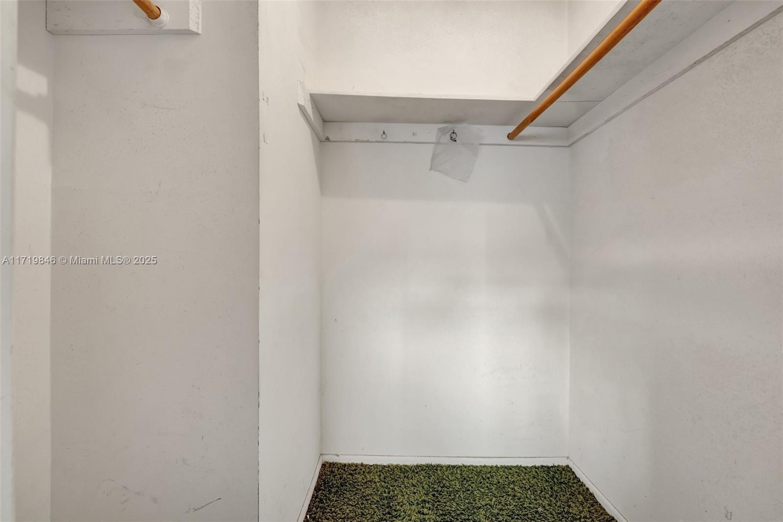 SUNRISE LAKES 17 CONDO - Residential