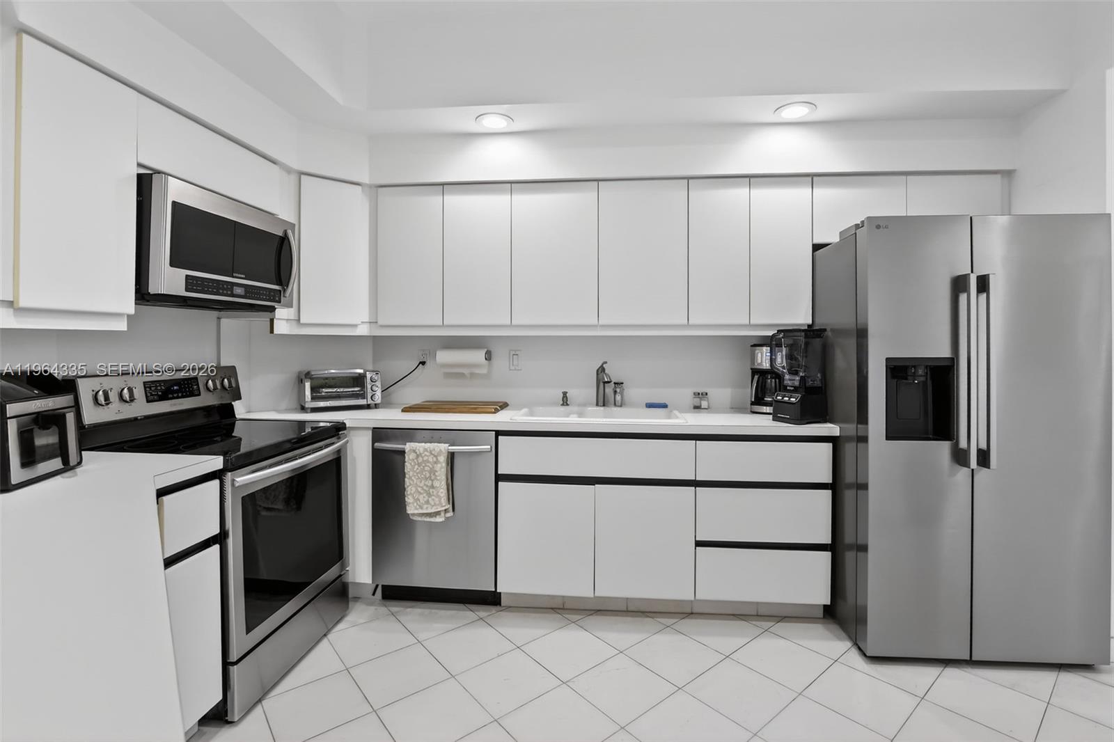 WILLIAMS ISLAND - Residential