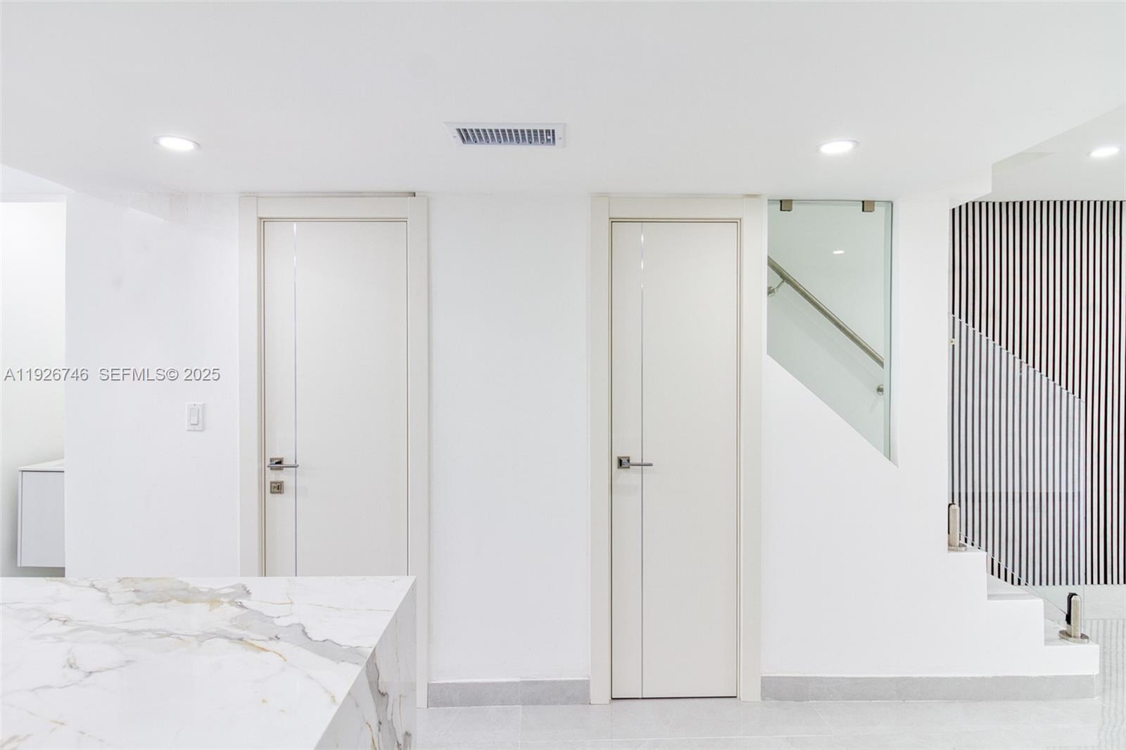 VILLAGE TOWNHOUSES NO TWO - Residential Lease