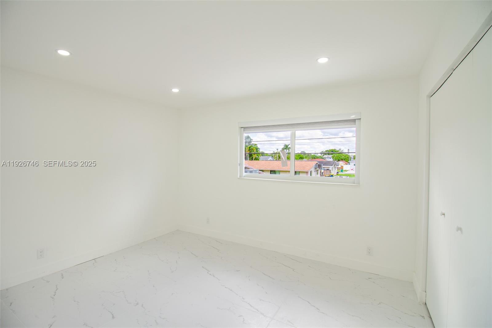 VILLAGE TOWNHOUSES NO TWO - Residential Lease