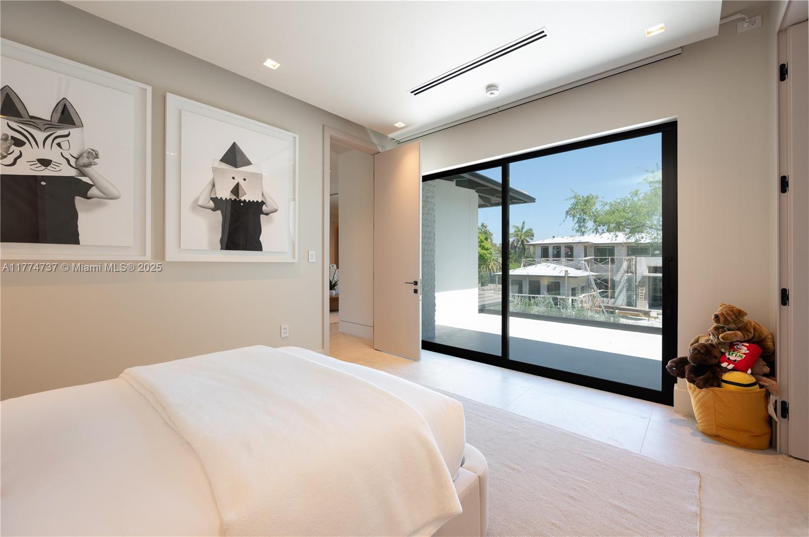 COCONUT PALM ESTATES - Residential