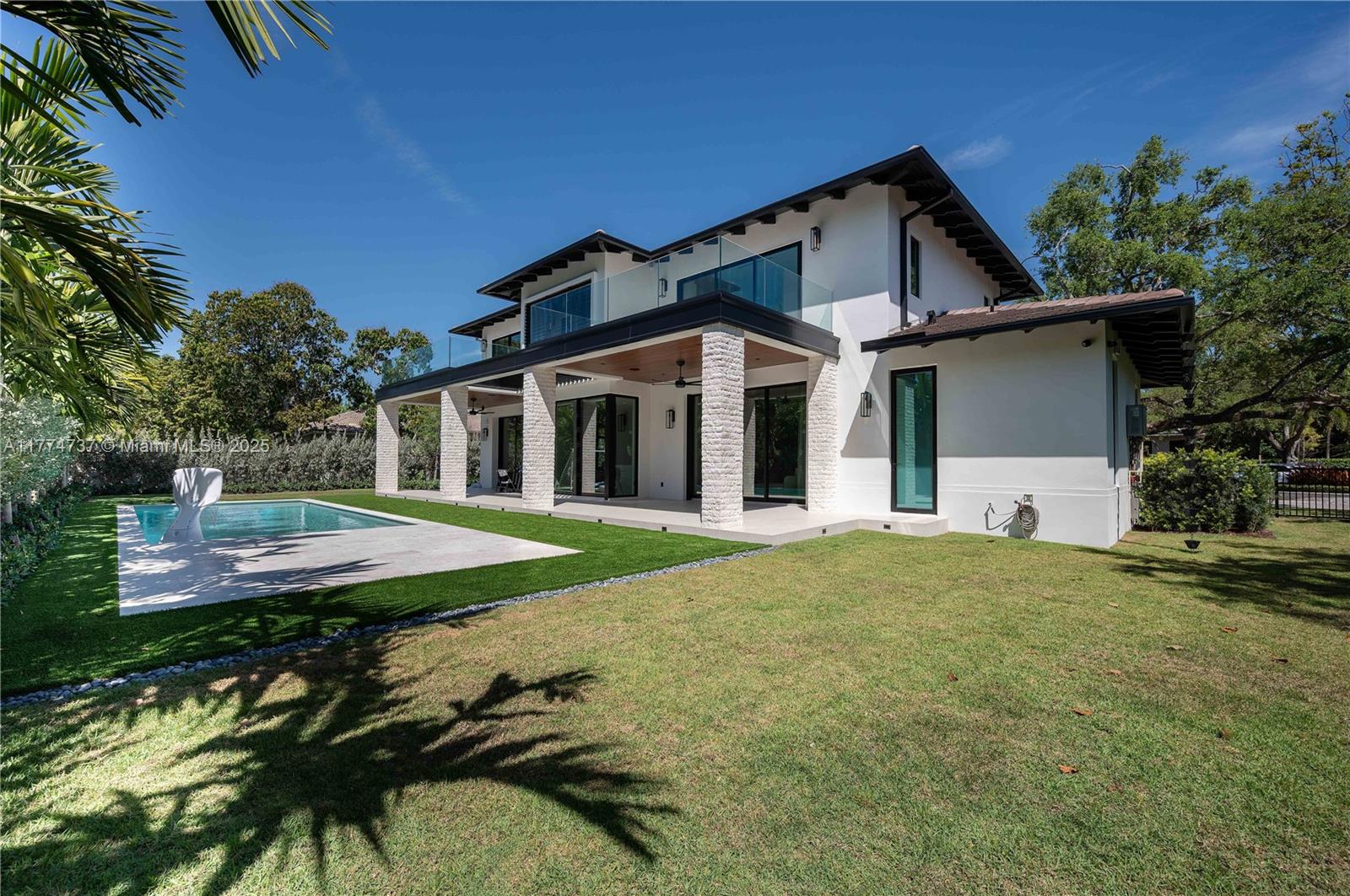 COCONUT PALM ESTATES - Residential