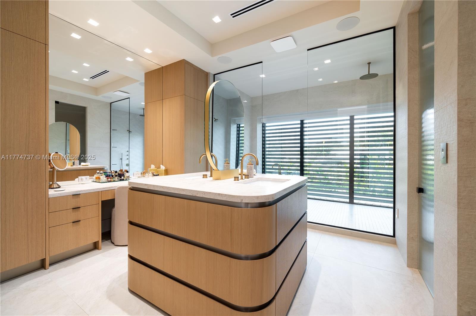 COCONUT PALM ESTATES - Residential