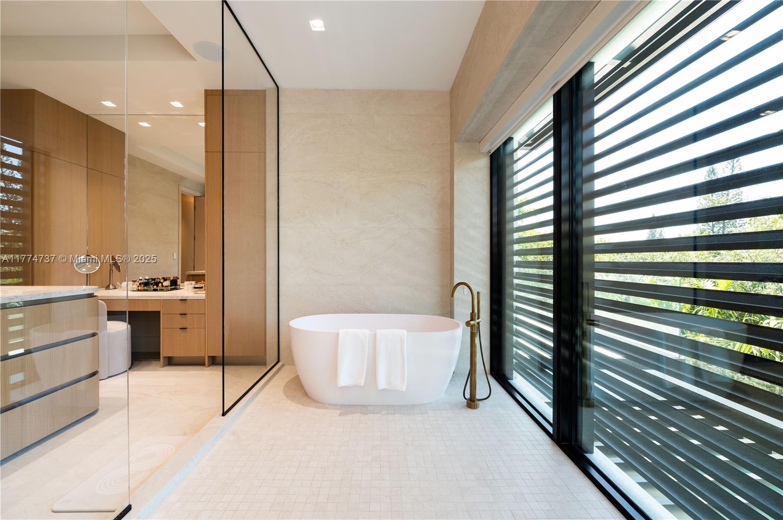 COCONUT PALM ESTATES - Residential