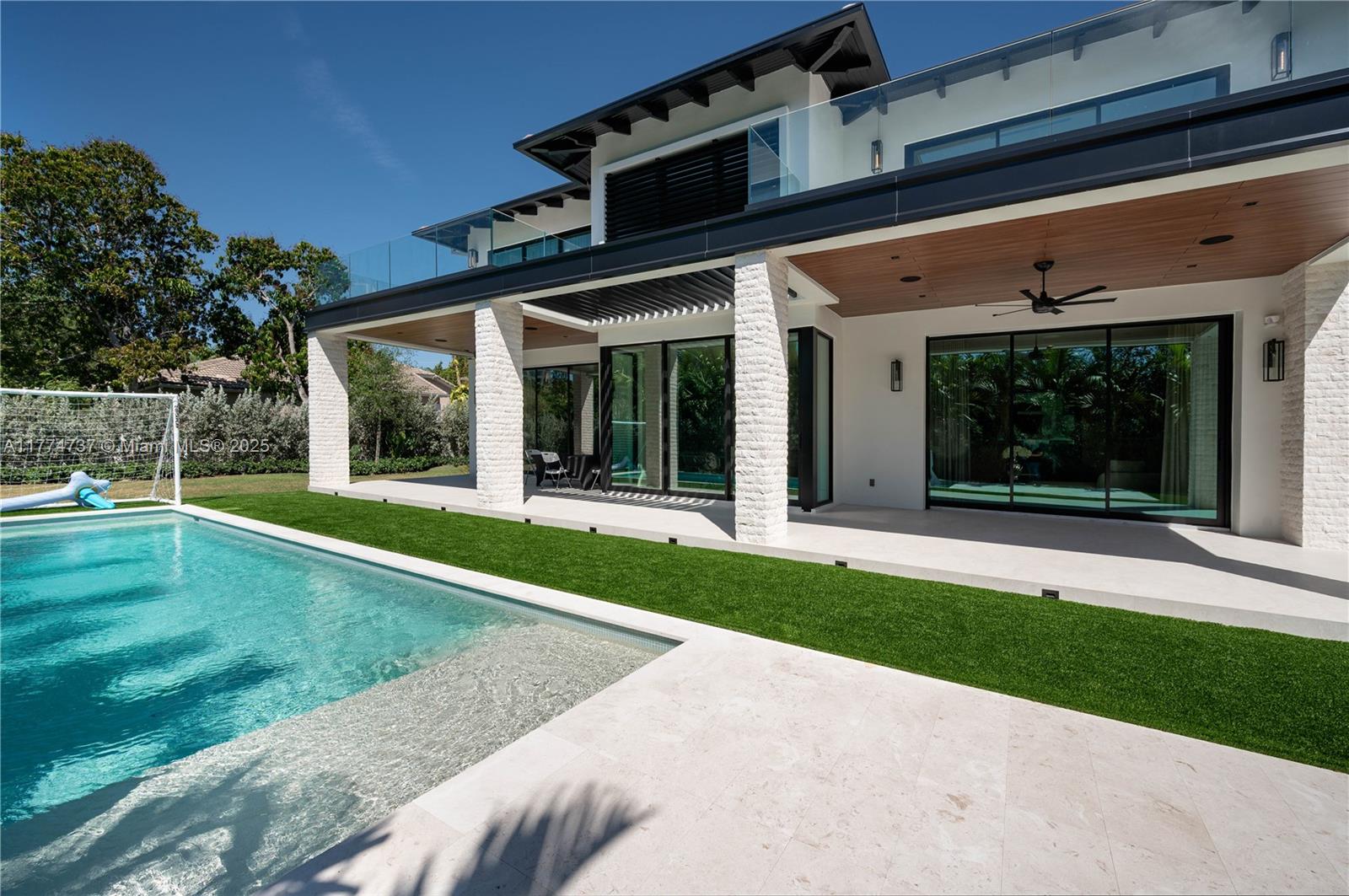 COCONUT PALM ESTATES - Residential