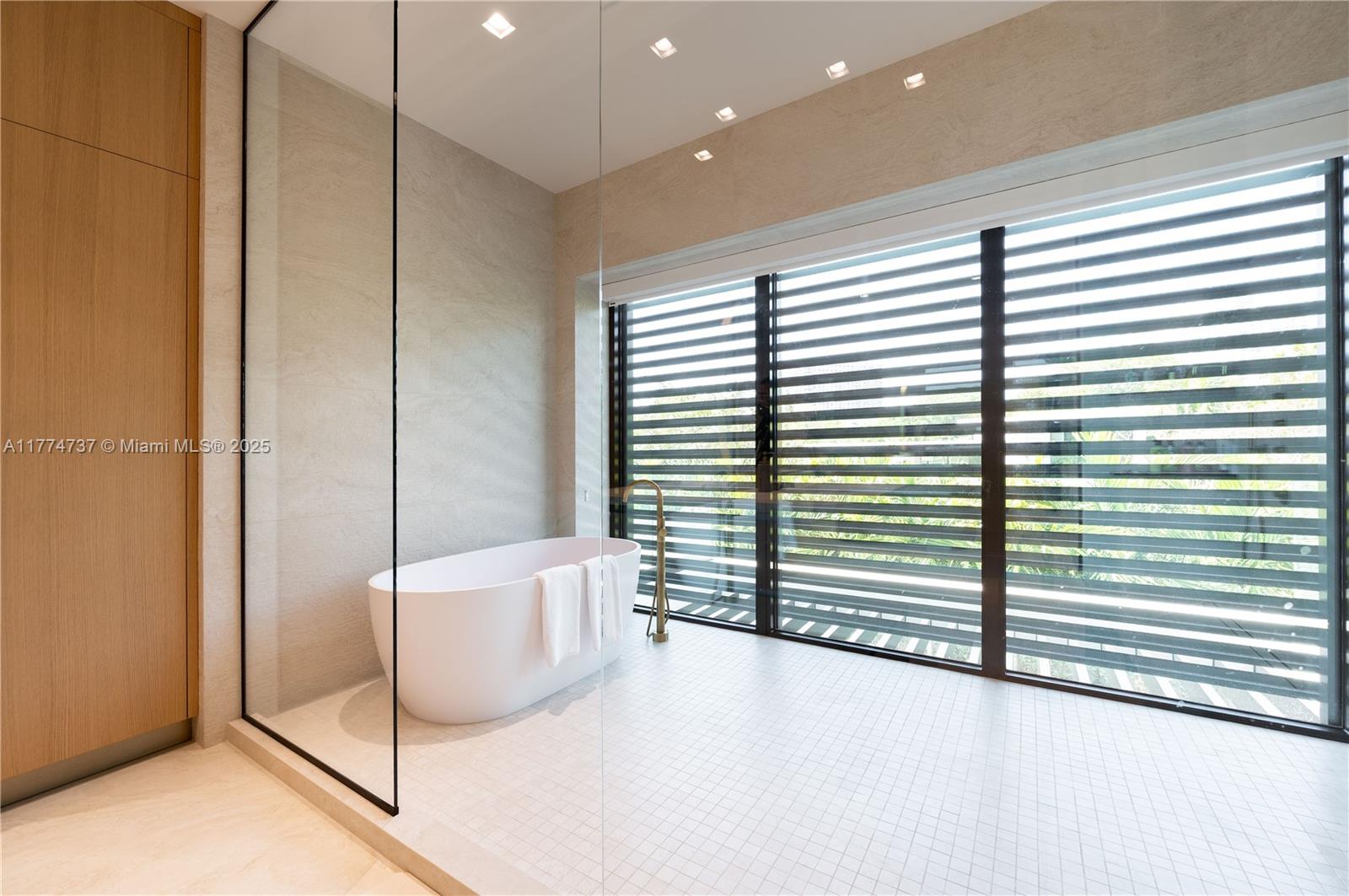 COCONUT PALM ESTATES - Residential